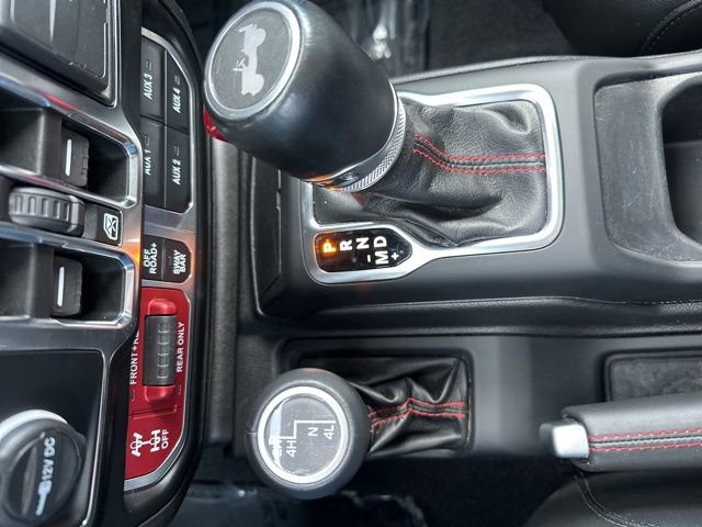 Used 2022 Jeep Wrangler Unlimited Rubicon w/ Cold Weather Group image 29