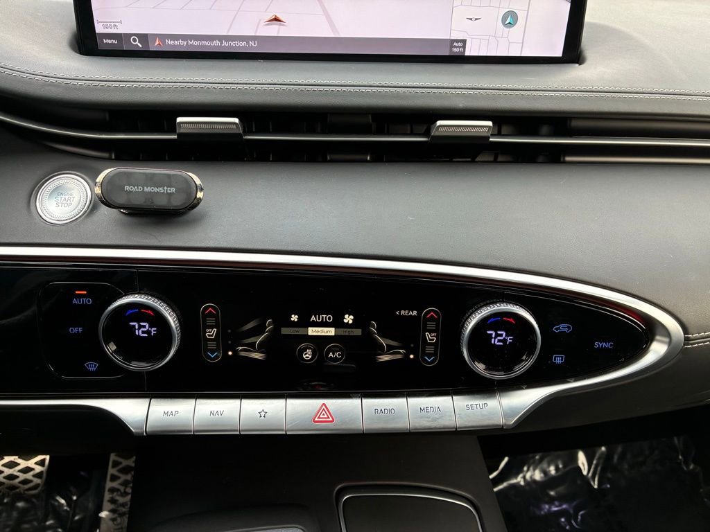 Used 2022 Genesis GV70 3.5T Sport w/ Sport Prestige Package image 31