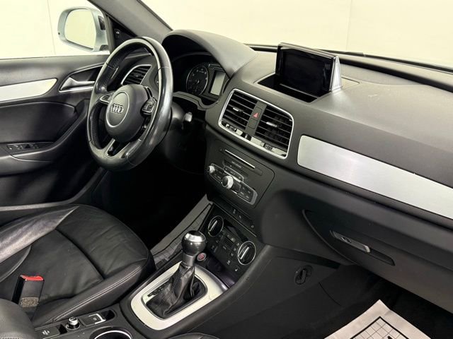 Used 2018 Audi Q3 2.0T Premium Plus w/ Premium Plus Package image 28