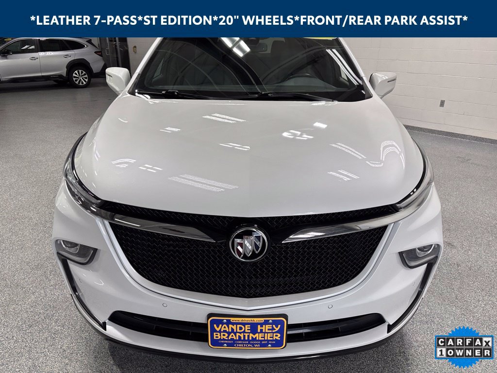 Used 2023 Buick Enclave Essence w/ Sport Touring Edition AWD/4WD image 2