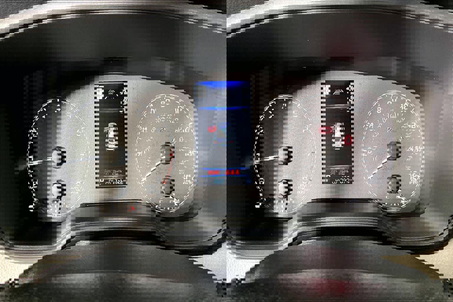 Used 2025 Toyota Corolla Cross L image 24