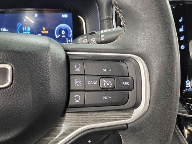 Used 2022 Jeep Wagoneer Series II w/ Premium Group I AWD/4WD image 18