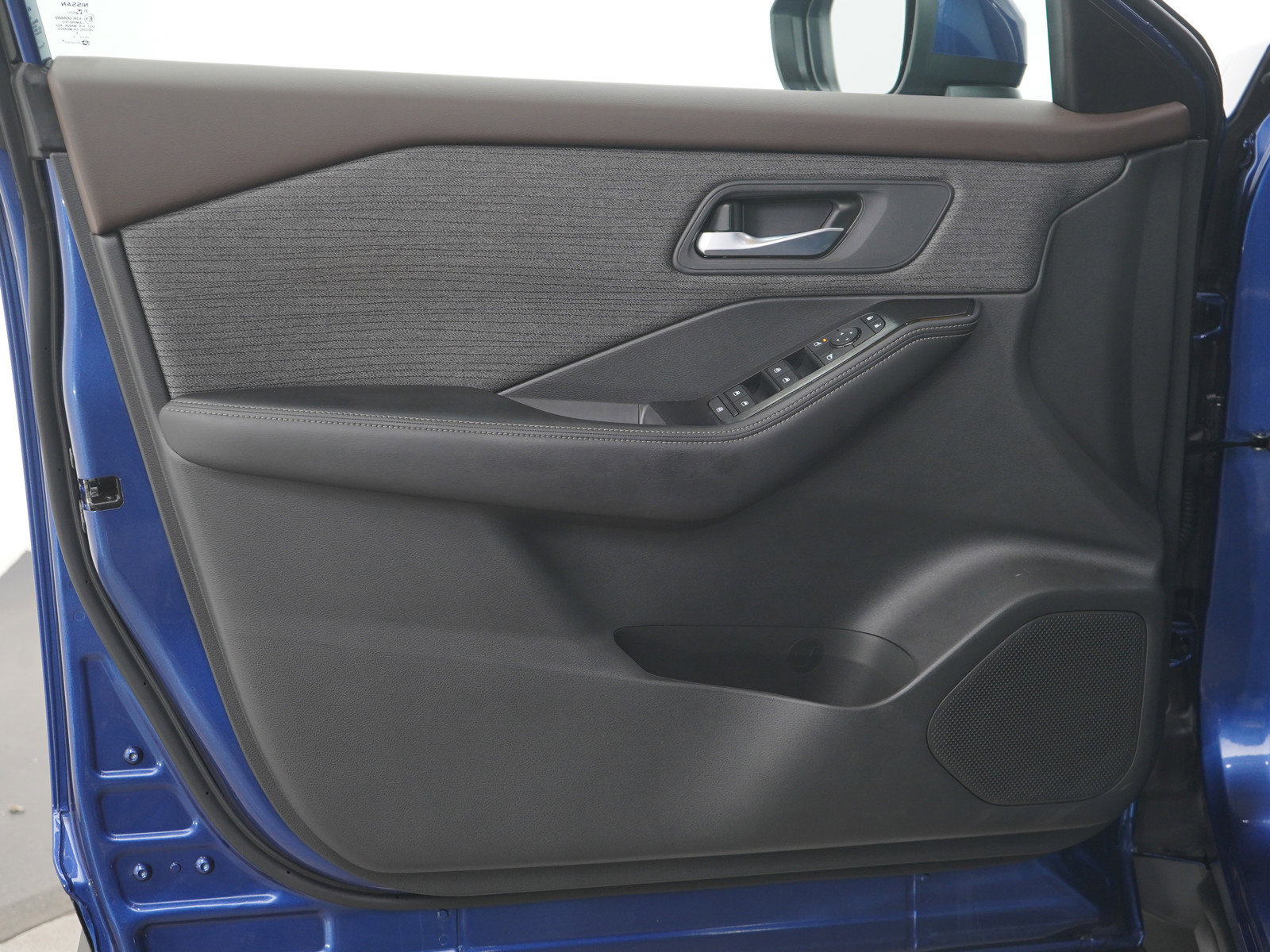 Used 2022 Nissan Rogue SV image 20