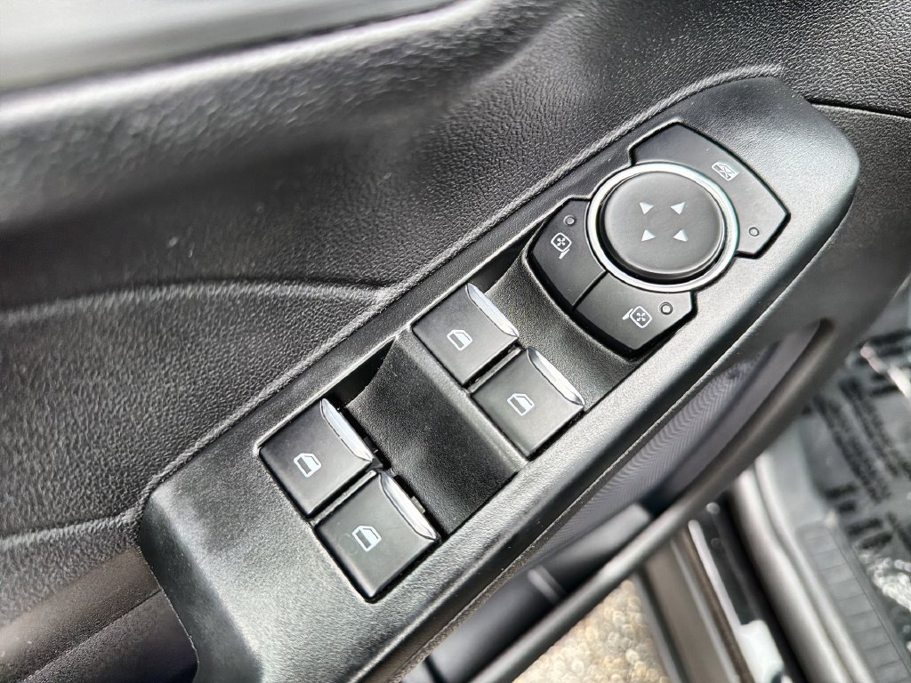 Used 2024 Ford Escape Platinum AWD/4WD image 15