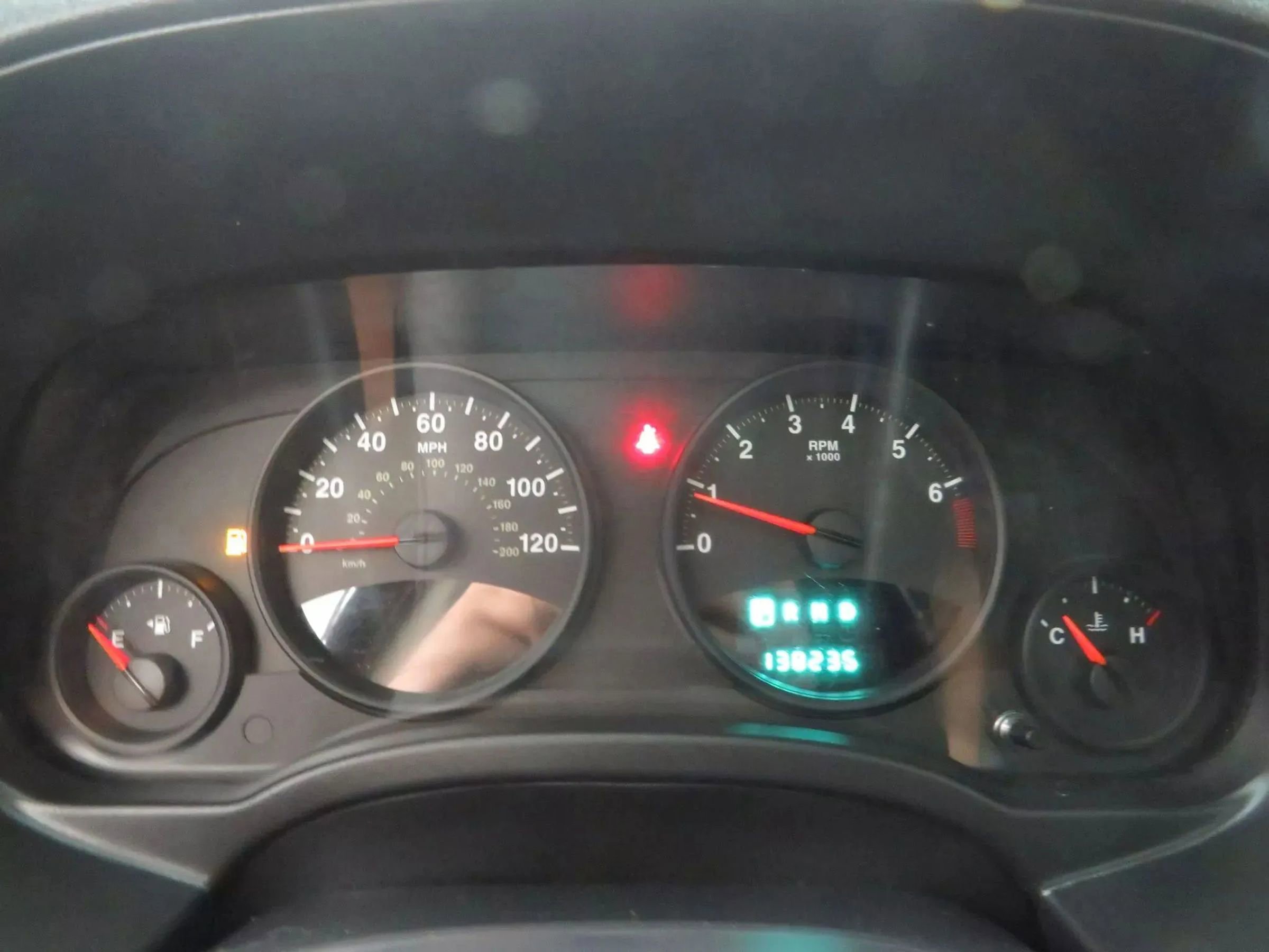 Used 2013 Jeep Compass Latitude w/ Sun/Sound Group FWD image 14