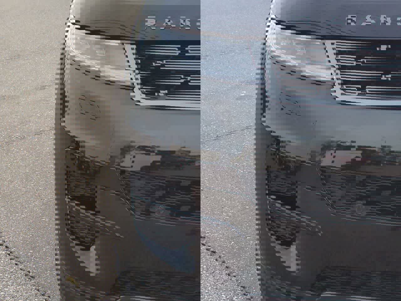 Used 2023 Land Rover Range Rover Sport SE image 10