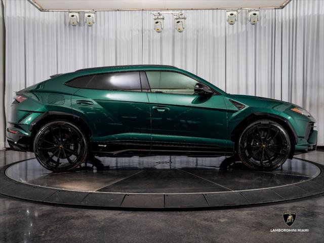 Used 2024 Lamborghini Urus S AWD/4WD image 5