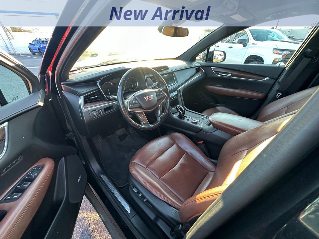 Used 2020 Cadillac XT5 Premium Luxury w/ LPO, Floor Liner Package image 11