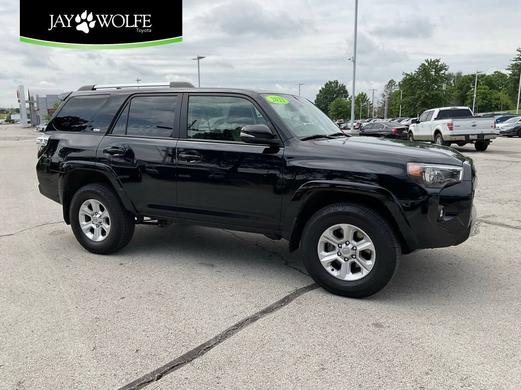 Used 2023 Toyota 4Runner SR5 Premium w/ Moonroof Package AWD/4WD image 1