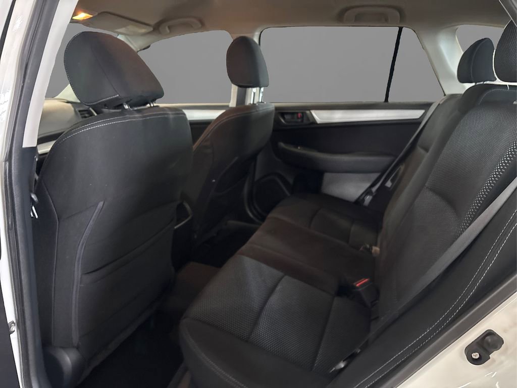 Used 2019 Subaru Outback 2.5i image 10