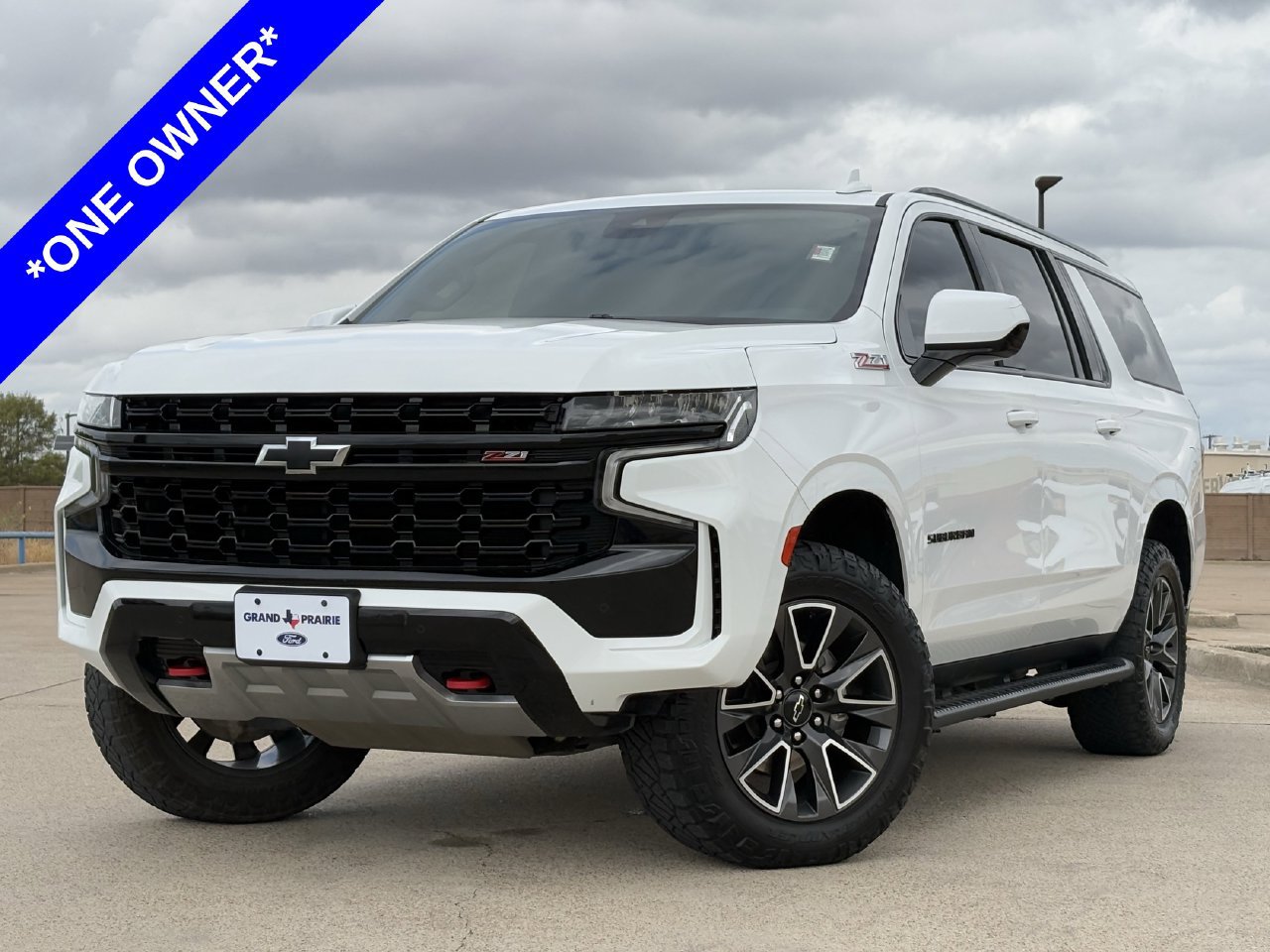 Used 2023 Chevrolet Suburban Z71 AWD/4WD image 2