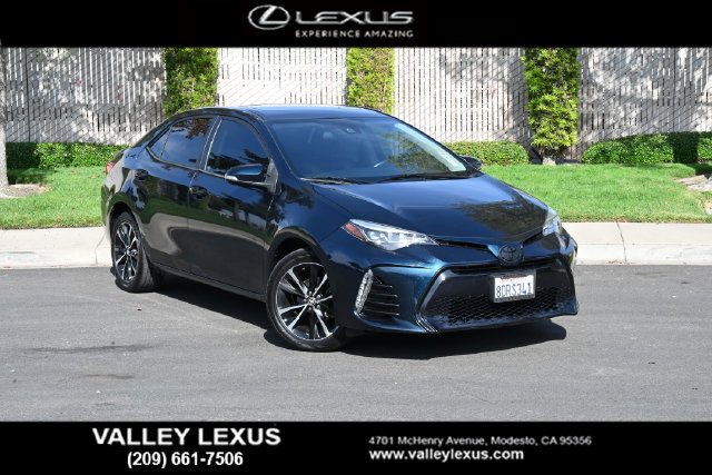 Used 2017 Toyota Corolla SE w/ SE Premium Package FWD image 1