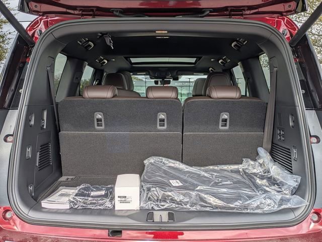 New 2026 Nissan Armada Platinum image 31