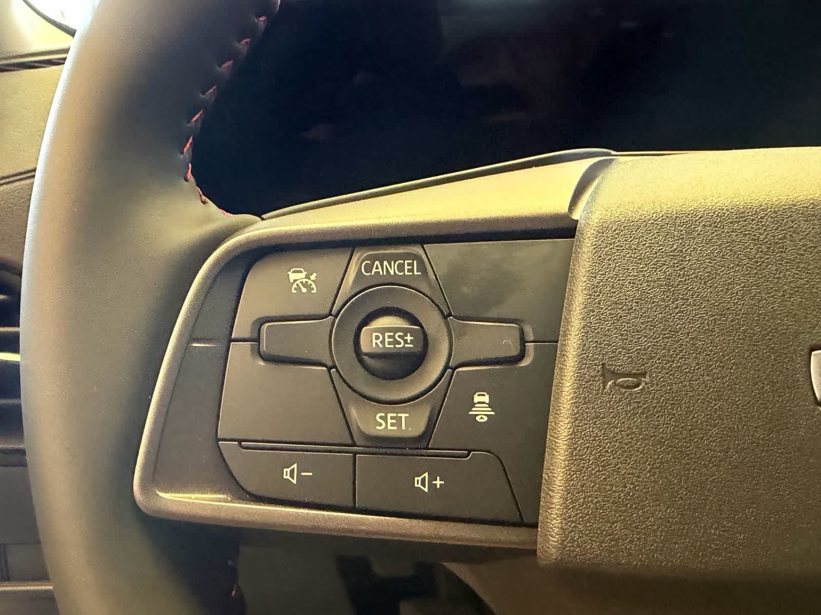 New 2027 Nissan Sentra SR w/ Floor Mat Package FWD image 18