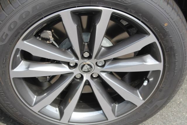 New 2026 Jaguar F-PACE R-Dynamic S image 8