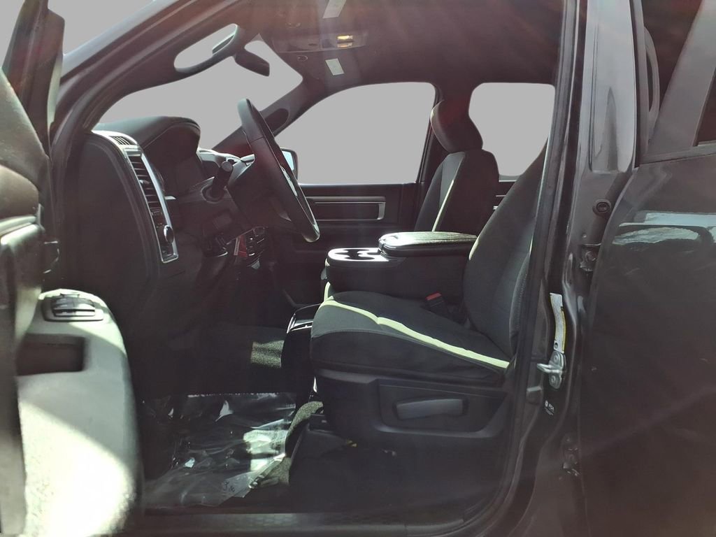 Used 2024 RAM 1500 Classic Warlock image 22