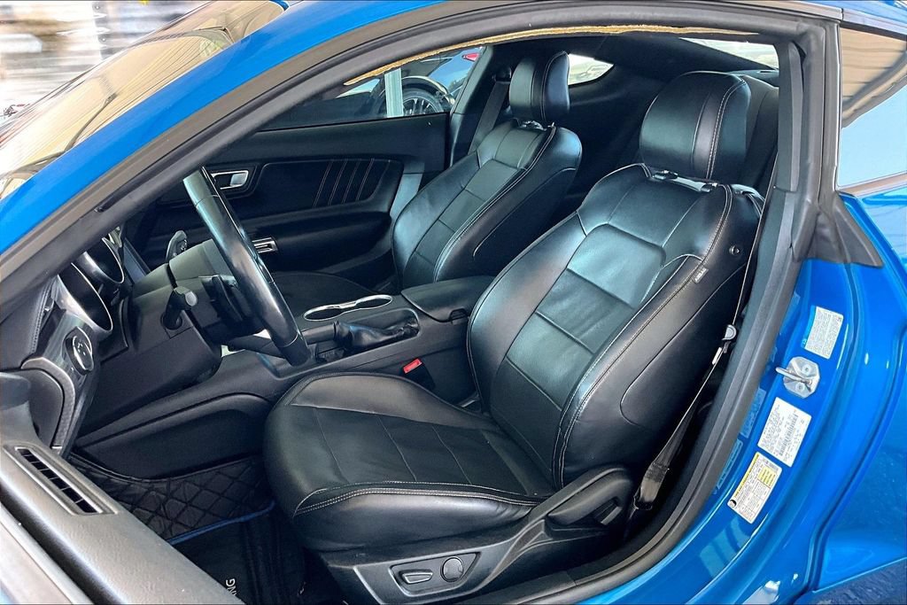 Used 2020 Ford Mustang GT Premium w/ GT Performance Package RWD image 30