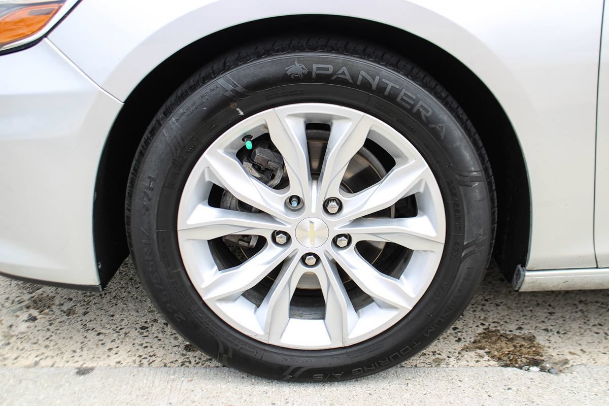 Used 2020 Chevrolet Malibu LT FWD image 11