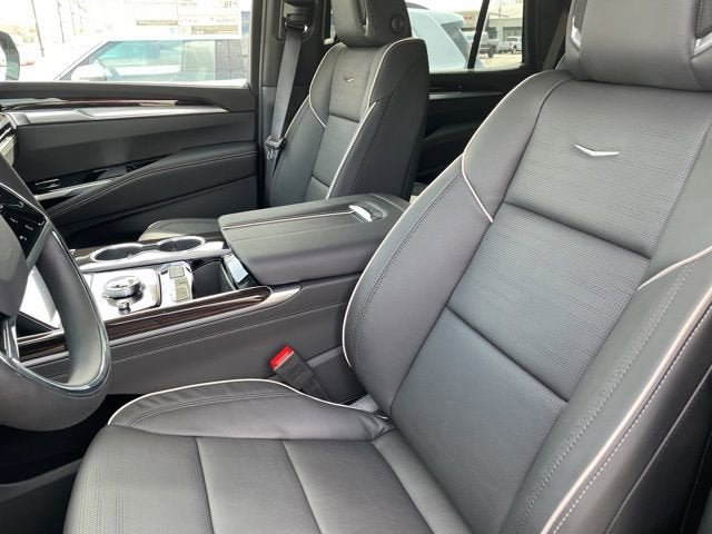 New 2026 Cadillac Escalade Luxury w/ Touring Package image 10