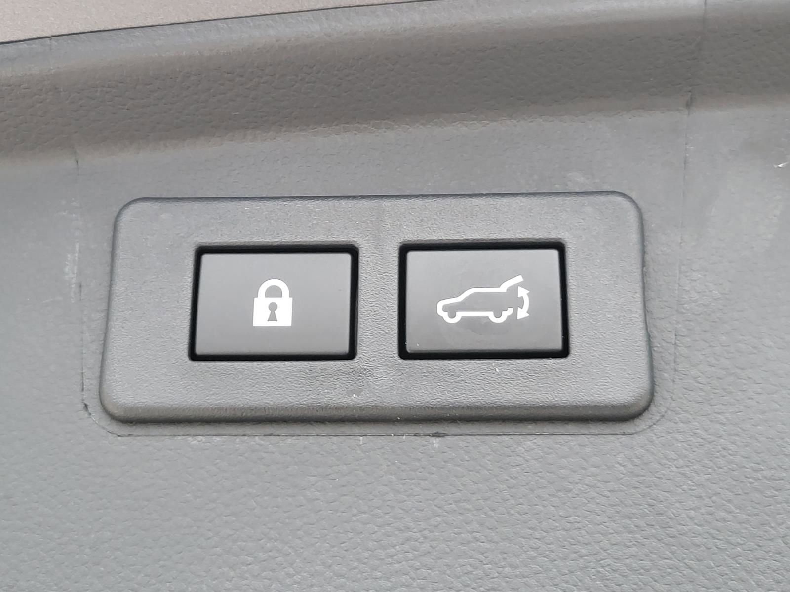 Certified 2025 Subaru Outback Limited image 11