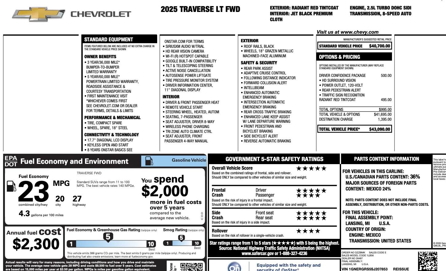 Used 2025 Chevrolet Traverse LT w/ Driver Confidence Package FWD image 3