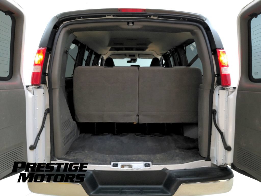 Used 2019 Chevrolet Express 2500 LT w/ LT Preferred Equipment Group RWD image 26
