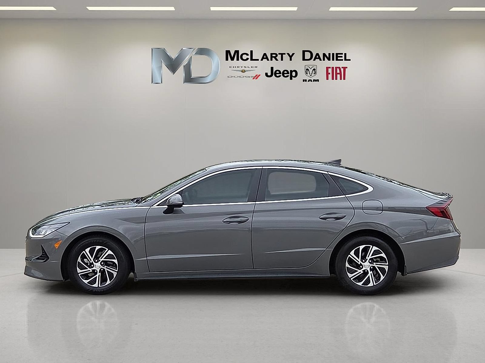 Used 2021 Hyundai Sonata Blue FWD image 3