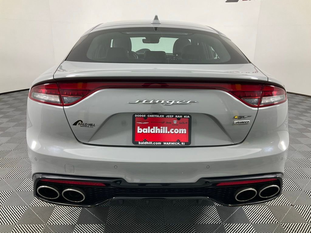 Used 2022 Kia Stinger GT2 image 5