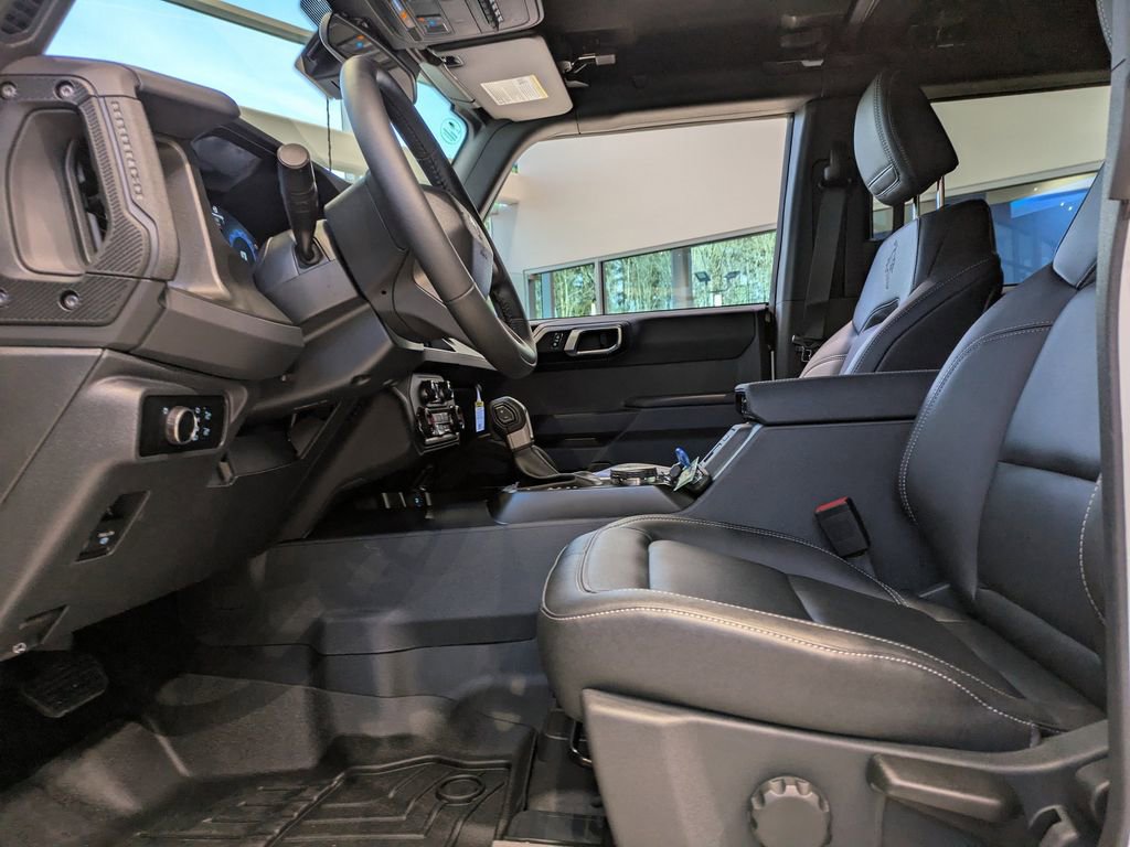 Used 2025 Ford Bronco Big Bend w/ Black Diamond Package AWD/4WD image 22