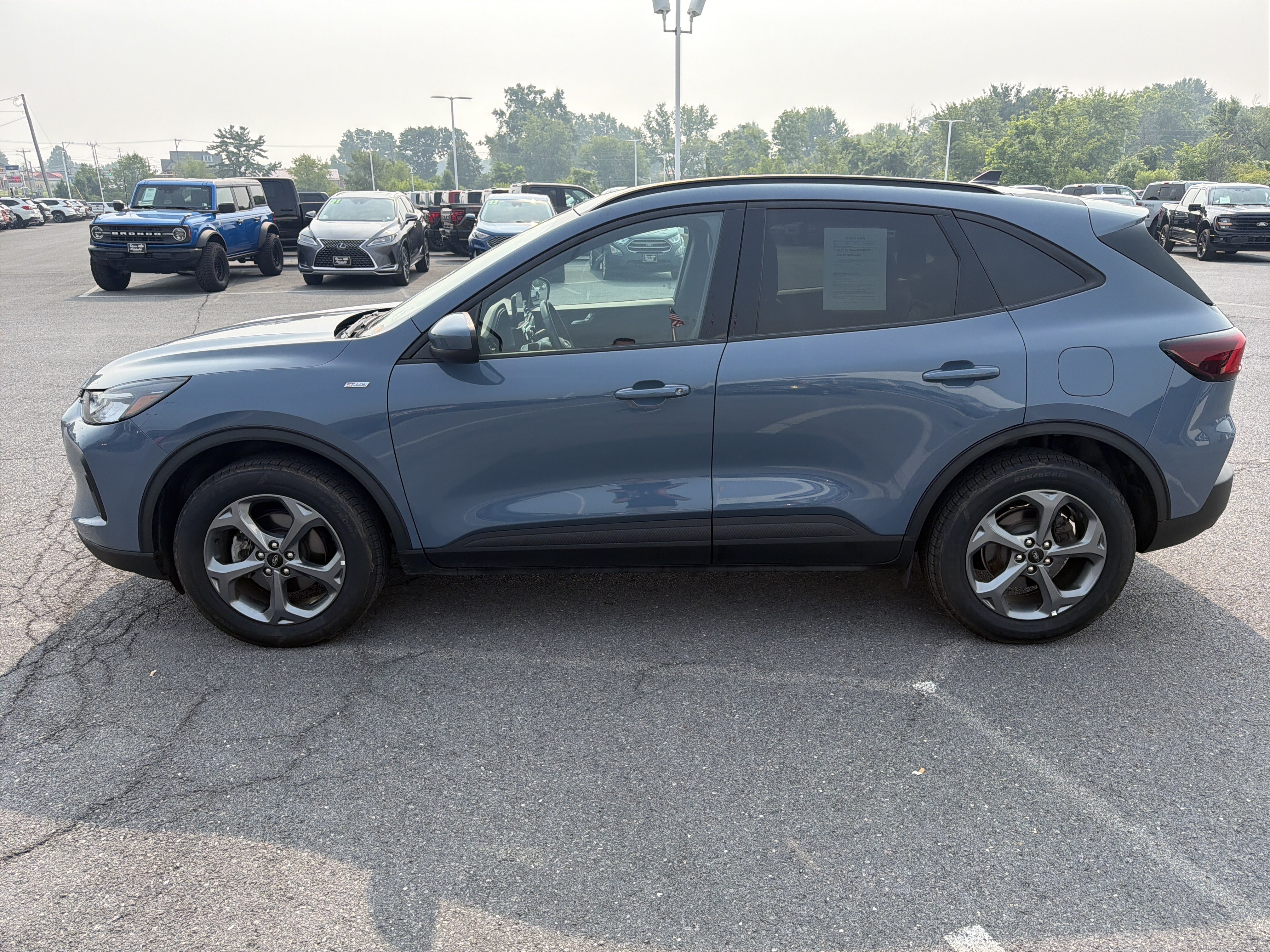 Used 2025 Ford Escape ST-Line Select AWD/4WD image 8