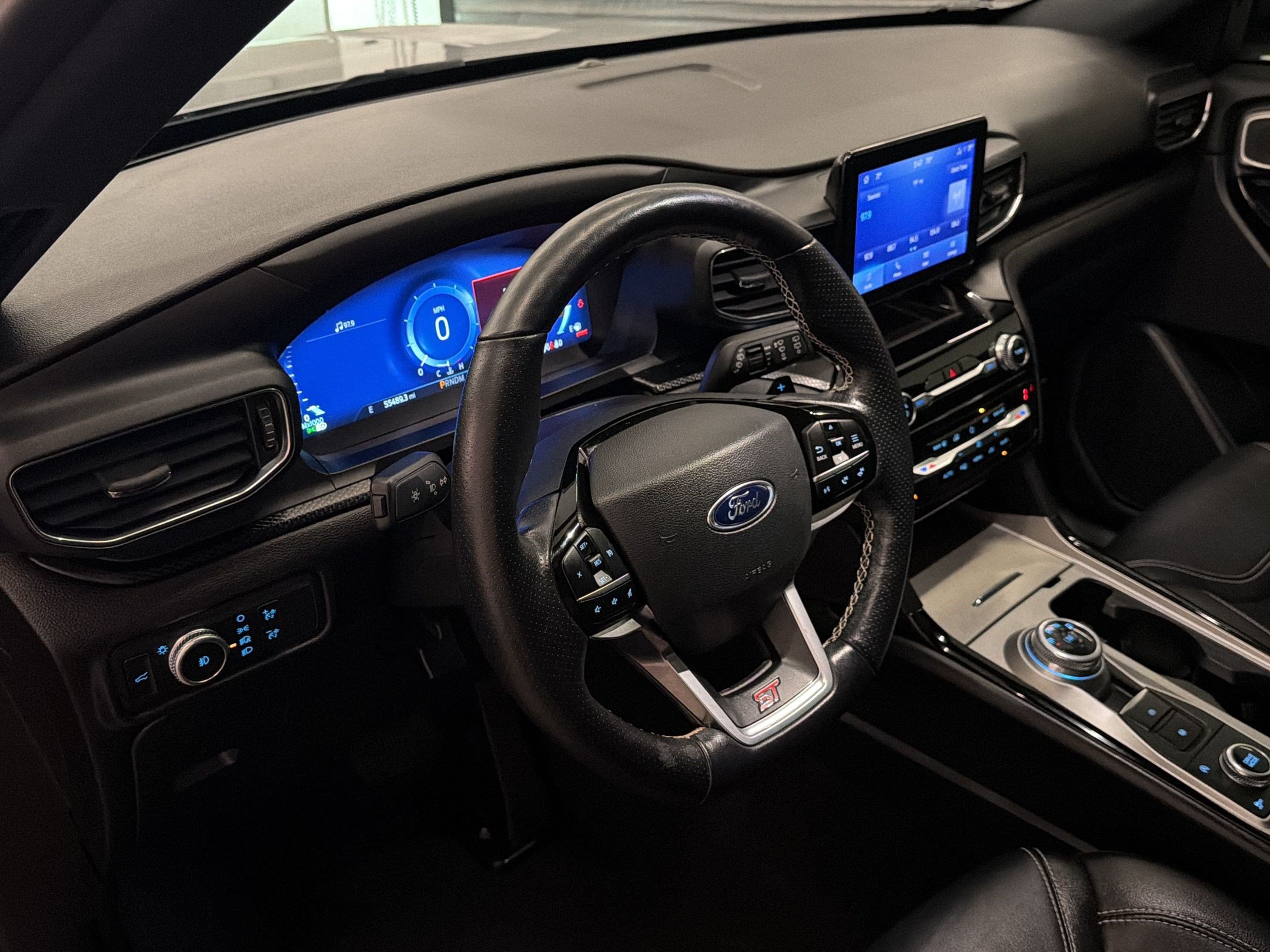 Used 2022 Ford Explorer ST AWD/4WD image 4