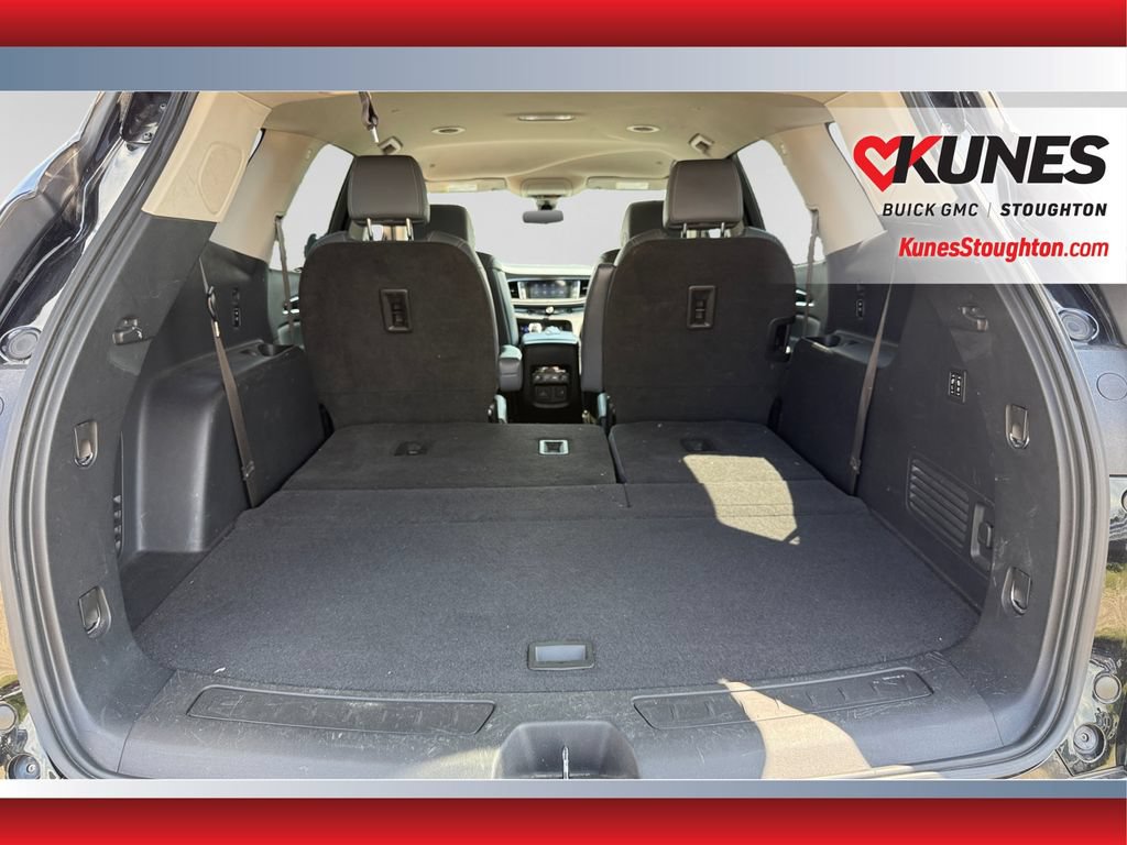 Used 2021 Buick Enclave Premium w/ Surround and Sites Package AWD/4WD image 42