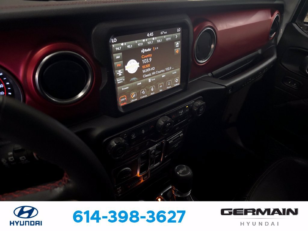 Used 2022 Jeep Wrangler Unlimited Rubicon w/ Cold Weather Group AWD/4WD image 24