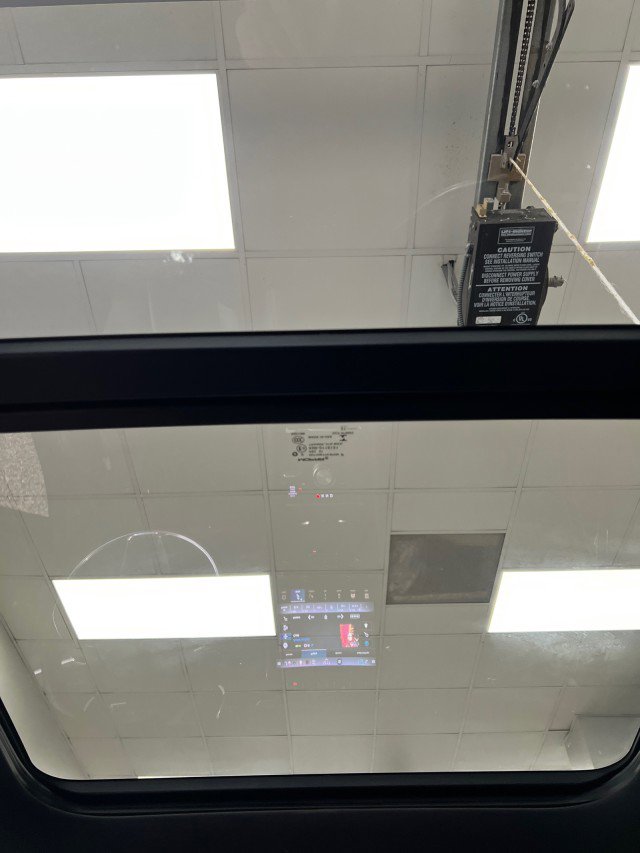 Used 2021 Jeep Grand Cherokee L Overland w/ Luxury Tech Group IV image 23