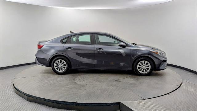 Used 2023 Kia Forte LX image 9