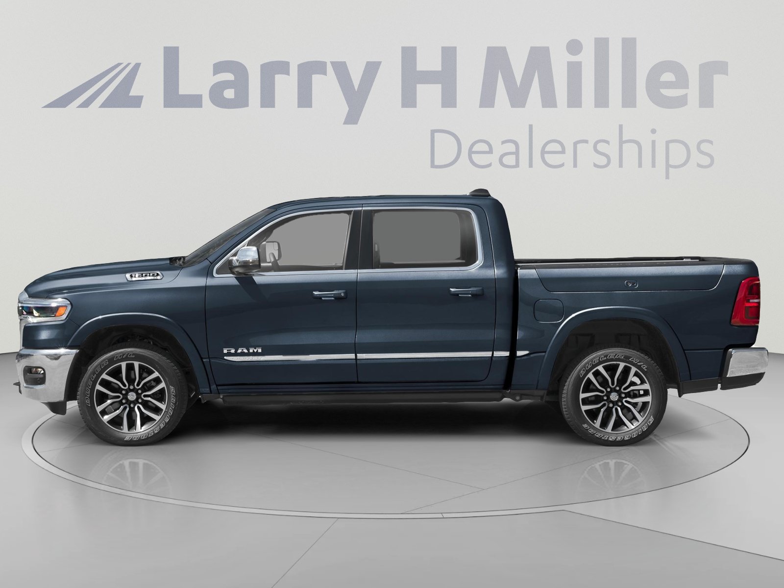 New 2026 RAM 1500 Limited w/ Body Color Bumper Group AWD/4WD image 3