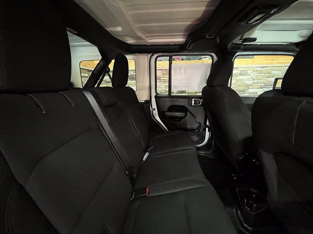 Used 2019 Jeep Wrangler Unlimited Sport S AWD/4WD image 40