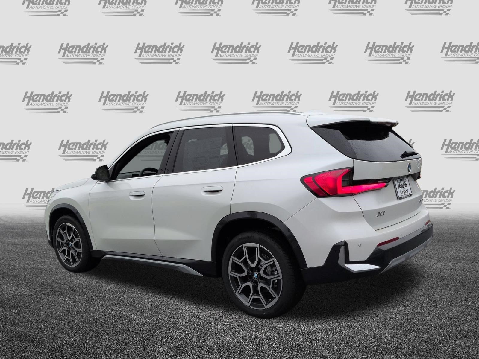 Certified 2026 BMW X1 xDrive28i w/ Convenience Package AWD/4WD image 8