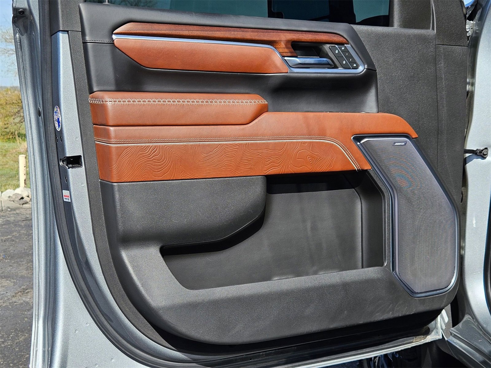 Used 2024 GMC Sierra 3500 Denali Ultimate image 11