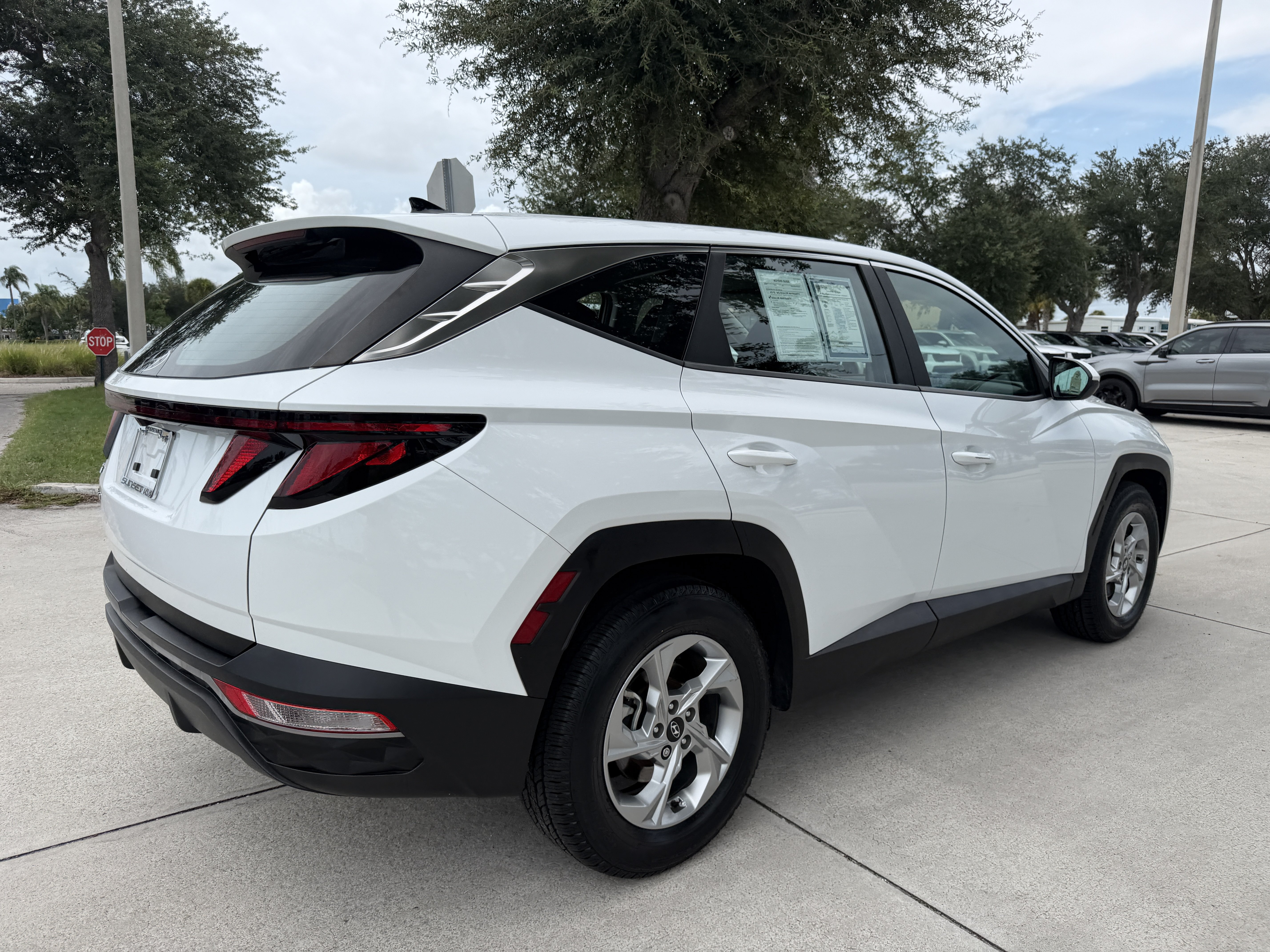 Used 2022 Hyundai Tucson SE FWD image 4