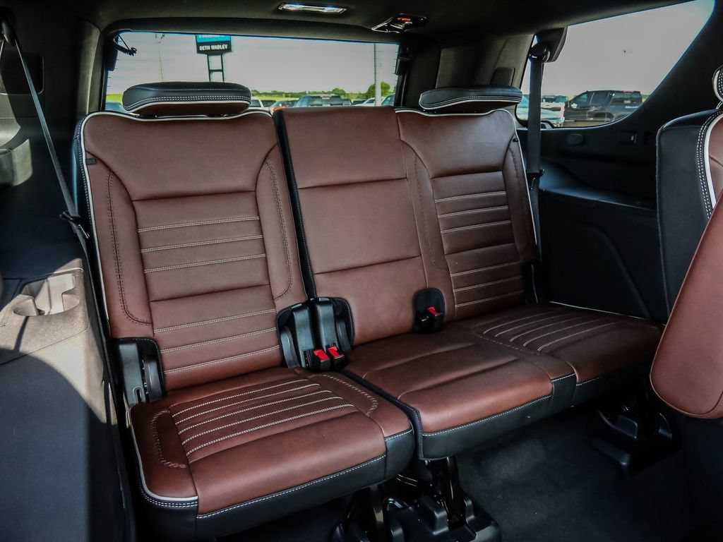 Used 2023 GMC Yukon Denali Ultimate AWD/4WD image 28