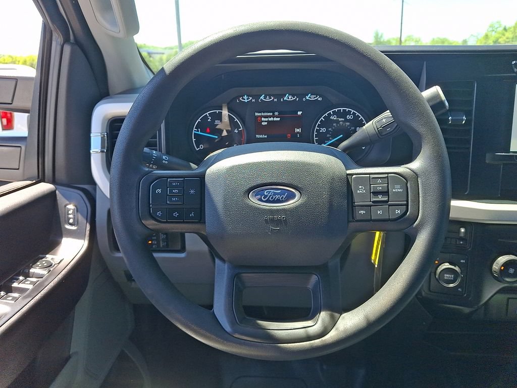 Used 2023 Ford F550 4x4 Crew Cab Super Duty image 19