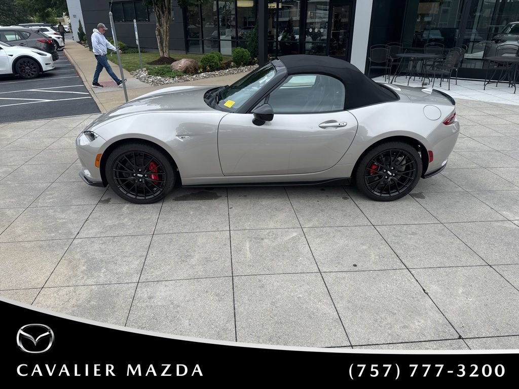 Certified 2023 MAZDA MX-5 Miata Club w/ Brembo/BBS Recaro Package RWD image 7
