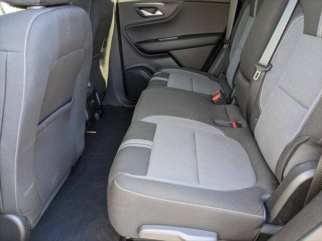 Used 2025 Chevrolet Blazer LT w/ Convenience Package FWD image 17