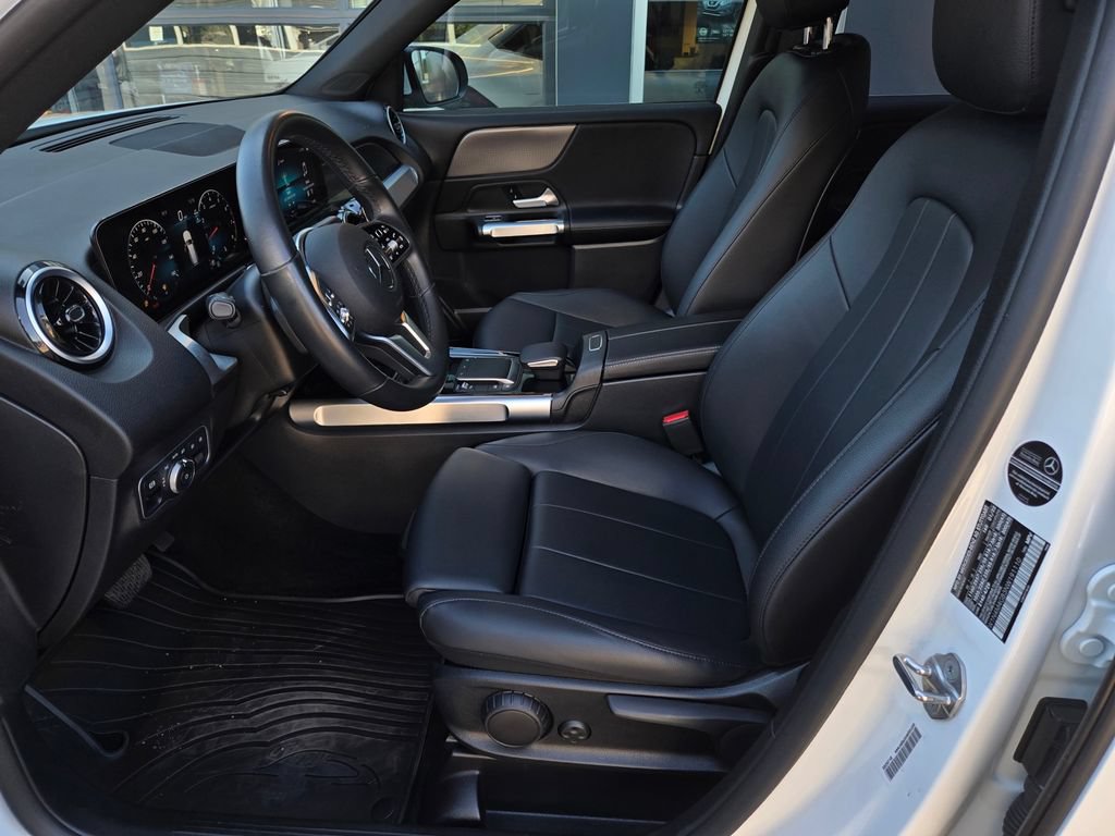Used 2022 Mercedes-Benz GLB 250 image 17