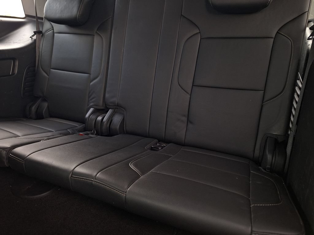 Used 2018 Chevrolet Tahoe LT w/ Luxury Package AWD/4WD image 13