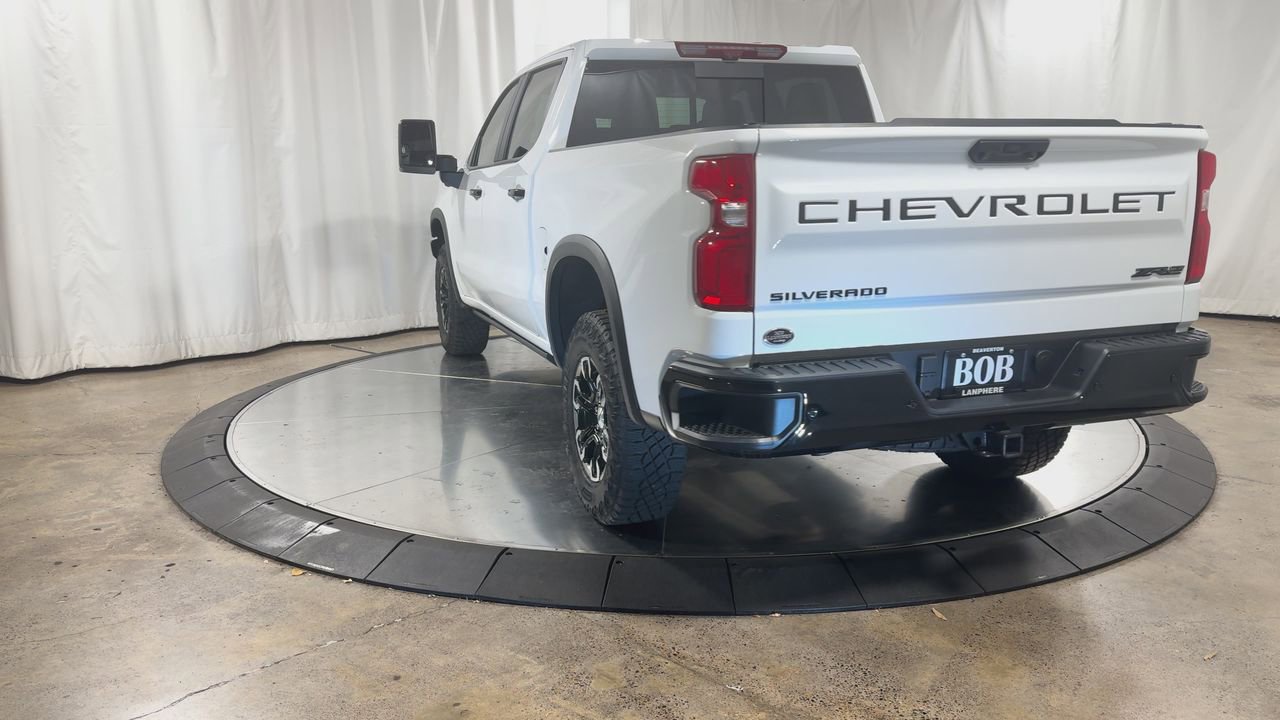 Used 2024 Chevrolet Silverado 1500 ZR2 w/ Technology Package image 8