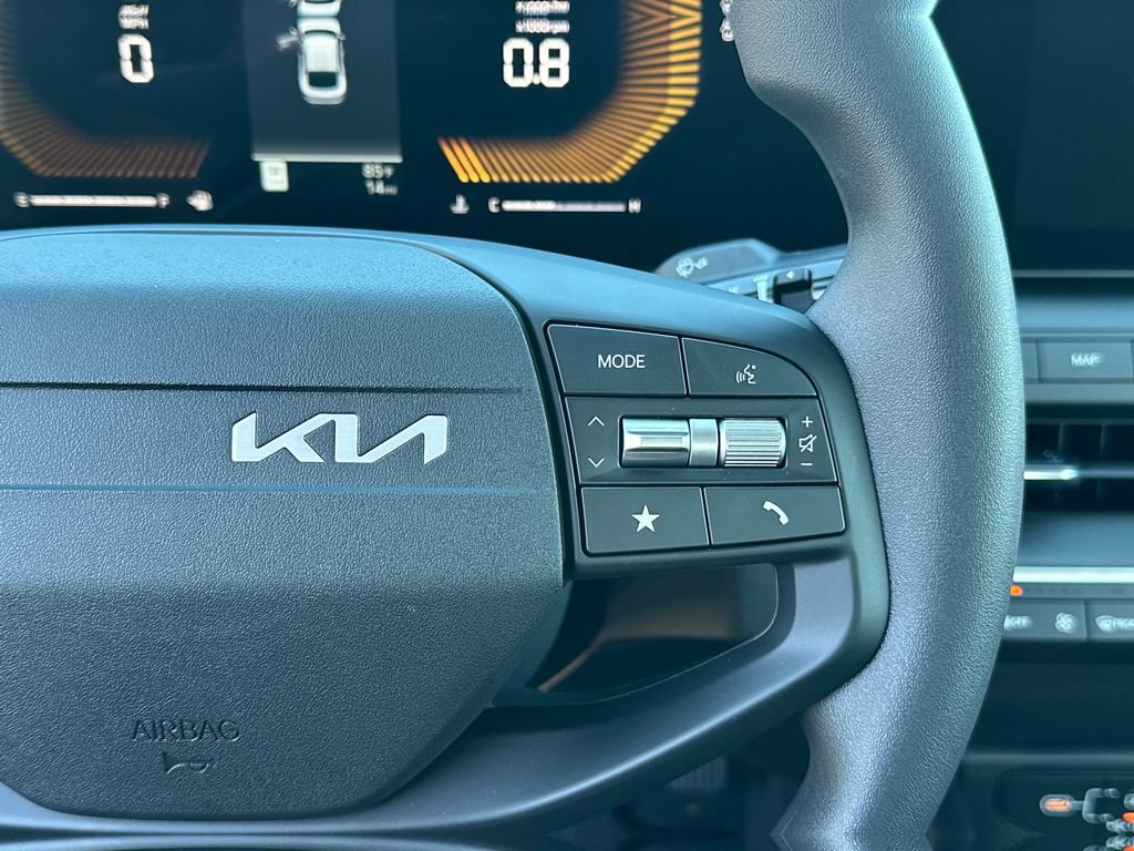 New 2026 Kia K4 FWD image 17