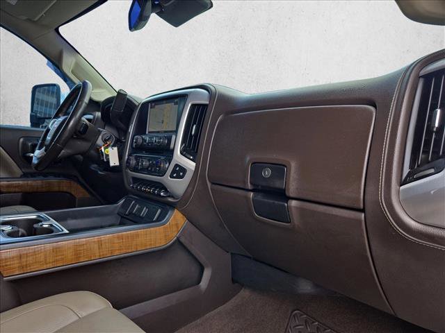 Used 2016 GMC Sierra 2500 SLT w/ Duramax Plus Package AWD/4WD image 18