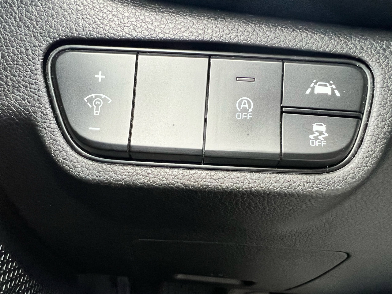 Used 2023 Kia Seltos Nightfall Edition image 15